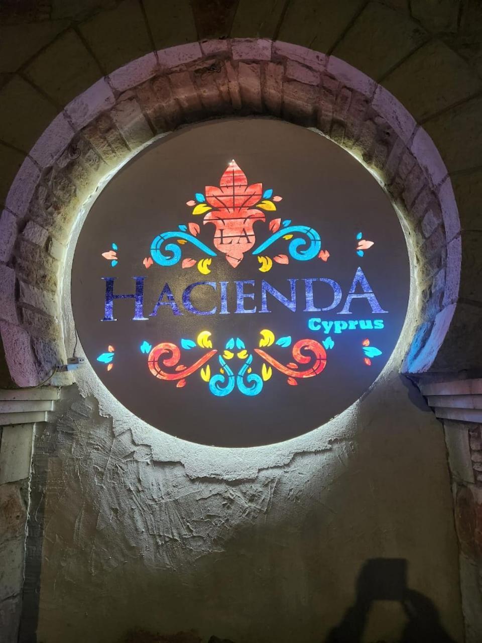 La Hacienda Cyprus Hotel ลิมาซอล ภายนอก รูปภาพ